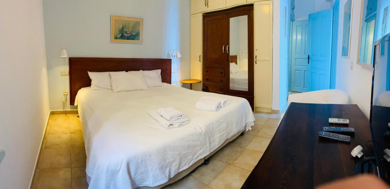 Villa Amalia Chalki Town 외부 사진