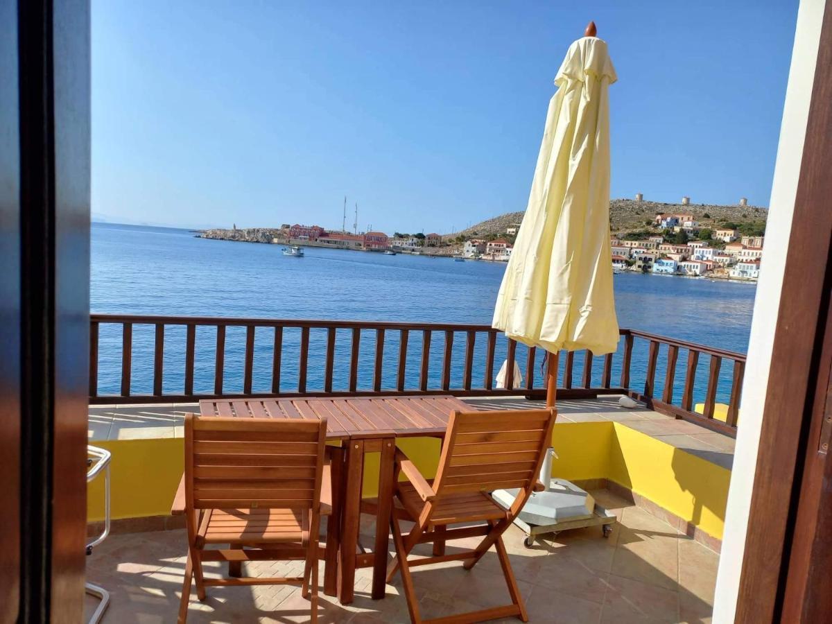 Villa Amalia Chalki Town 외부 사진