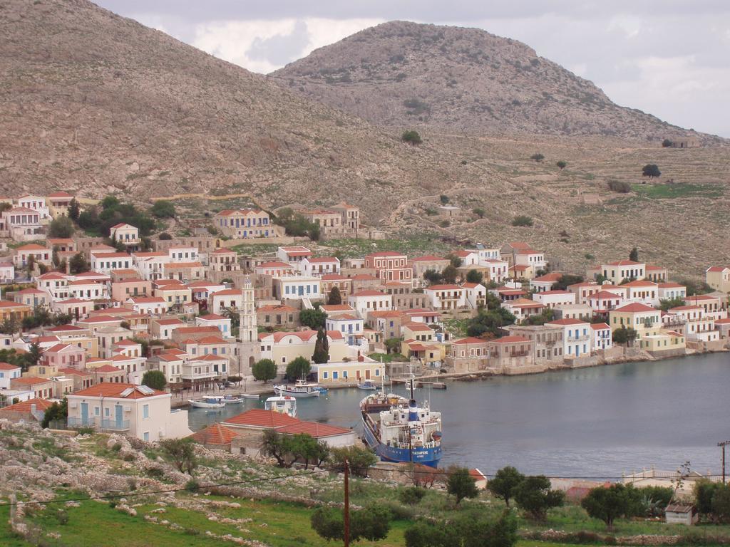 Villa Amalia Chalki Town 외부 사진