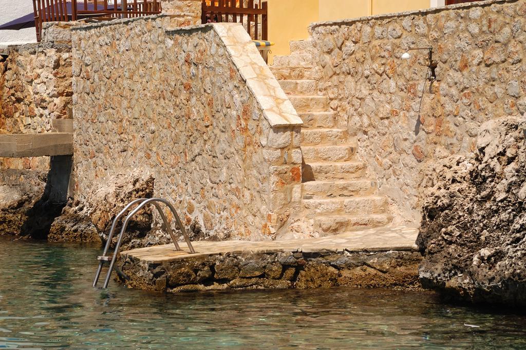Villa Amalia Chalki Town 외부 사진