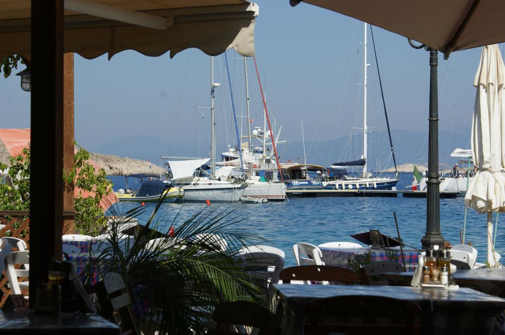 Villa Amalia Chalki Town 외부 사진