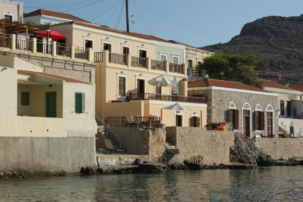 Villa Amalia Chalki Town 외부 사진