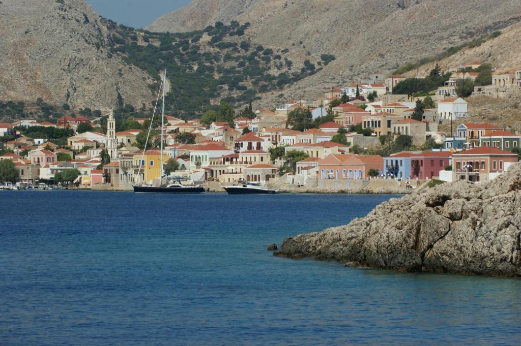 Villa Amalia Chalki Town 외부 사진
