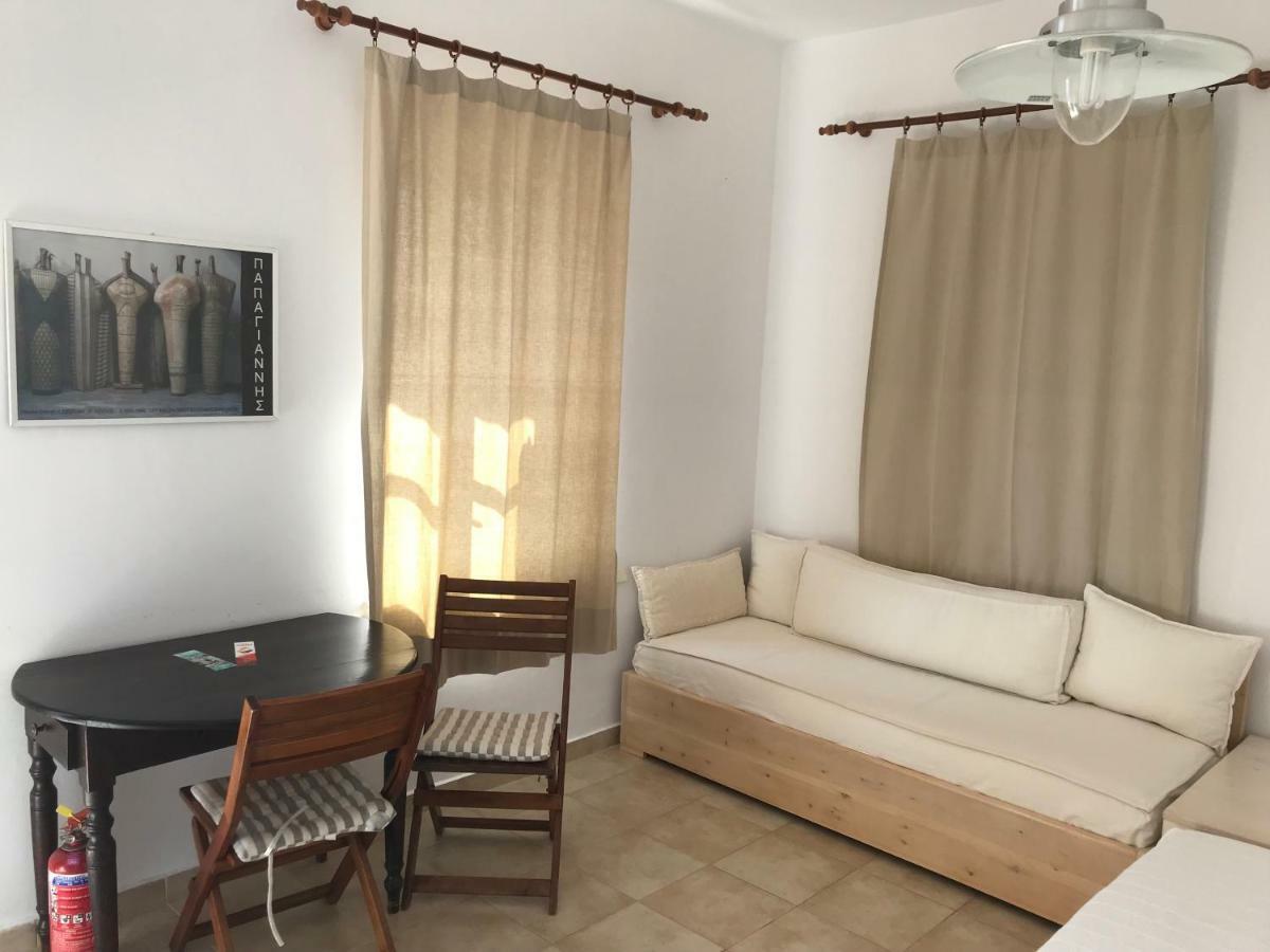 Villa Amalia Chalki Town 외부 사진